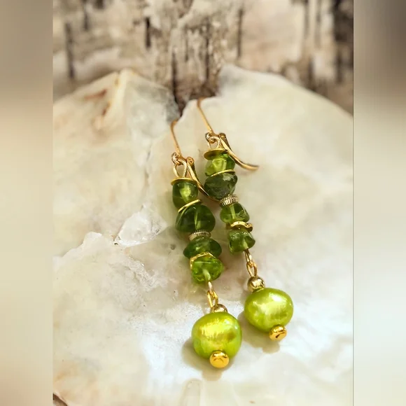 Genuine Arizona PERIDOT & Green Baroque Pearl In 18K Gold Plated Long Earrings - Picture 4 of 6